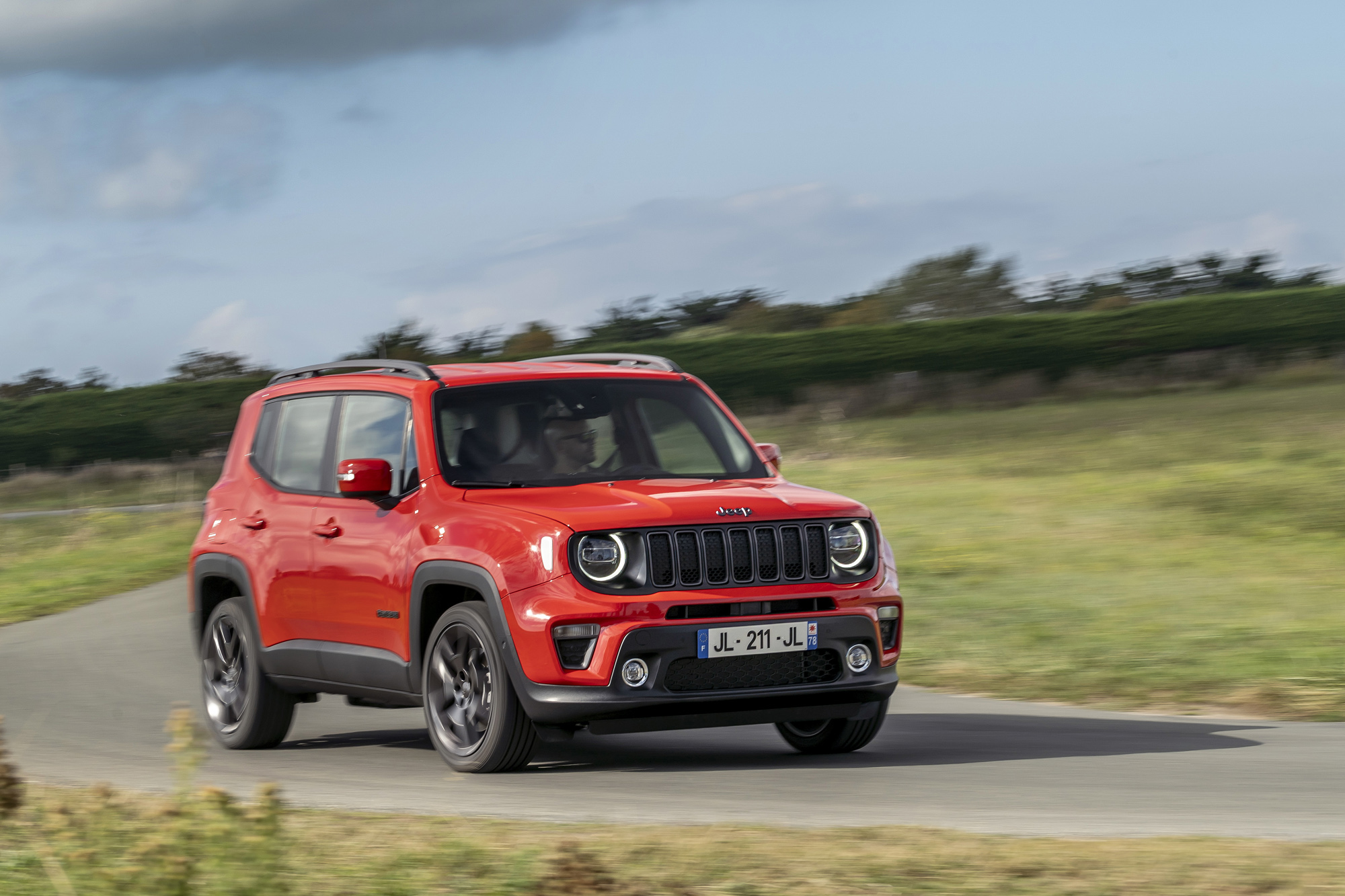 Jeep Renegade hybride rechargeable garde son look