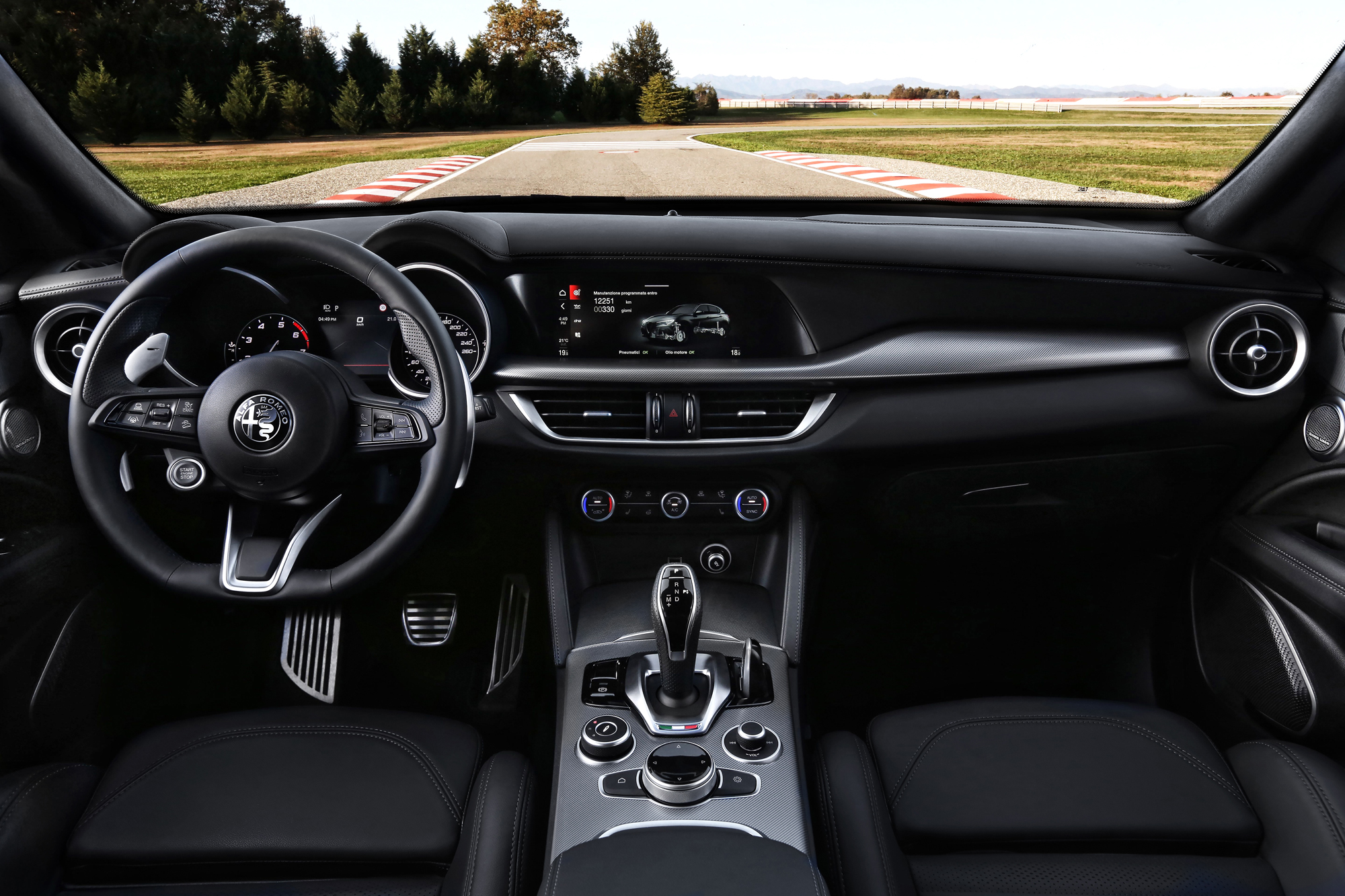 Alfa Romeo Stelvio : Tableau de bord