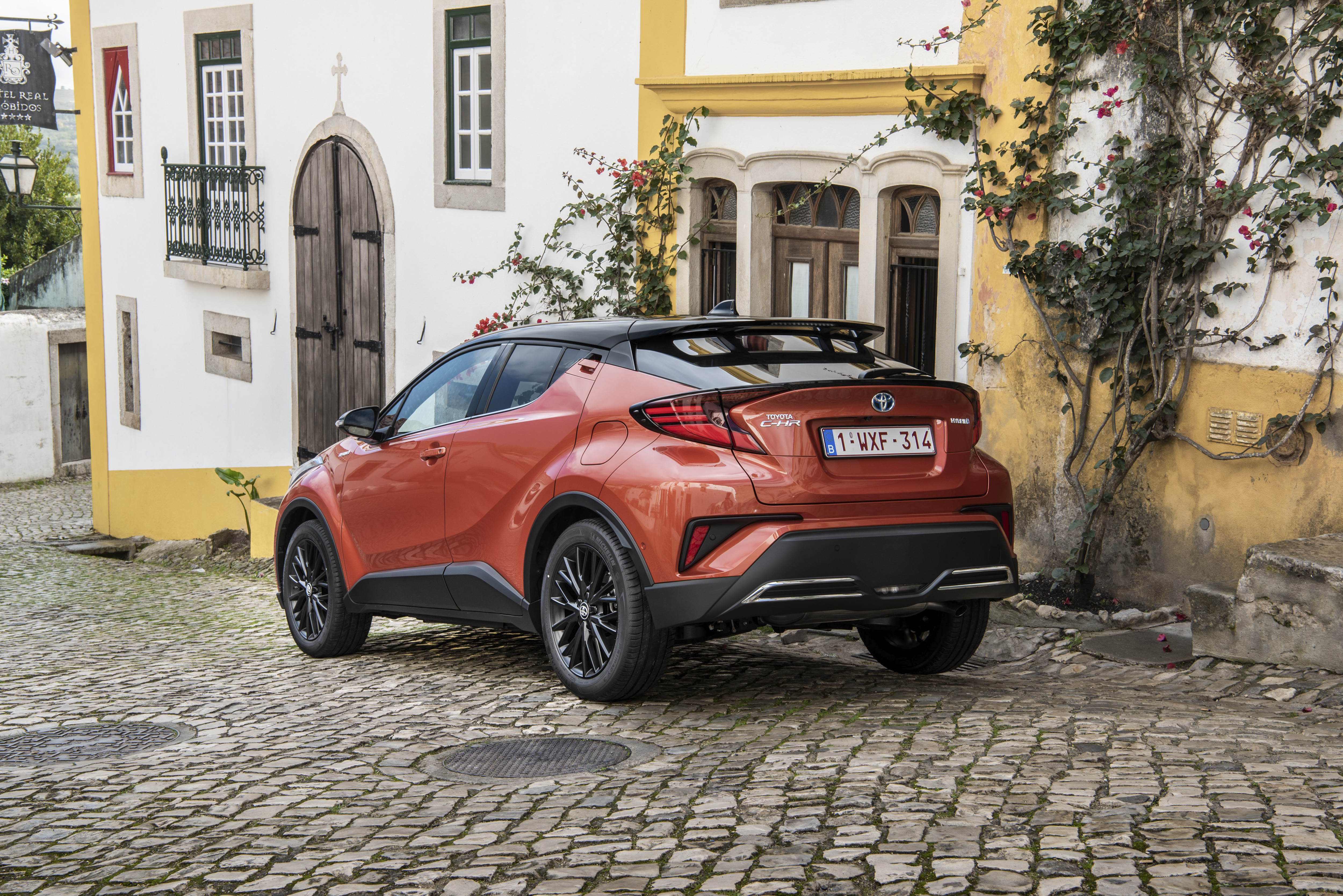 Toyota C-HR aussi à l'aise en ville