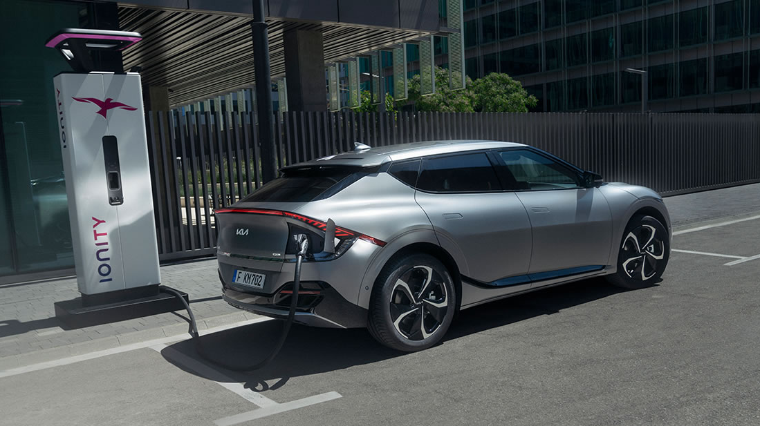 Kia EV6 le crossover 100% électrique à charge ultra rapide