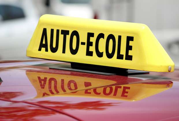 Auto-école et le permis à 17 ans