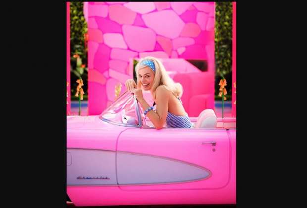 La Chevrolet de Barbie | Copyright 2022 Warner Bros. Entertainment Inc. All Rights Reserved. / Jaap Buitendijk