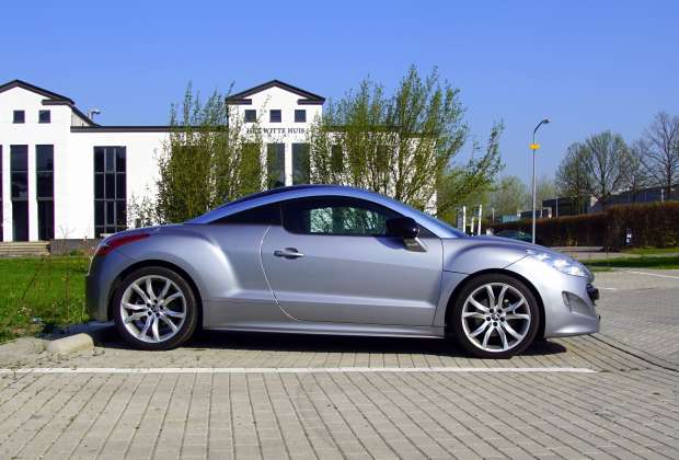 Peugeot RCZ