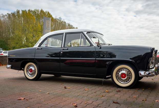 Simca Vedette