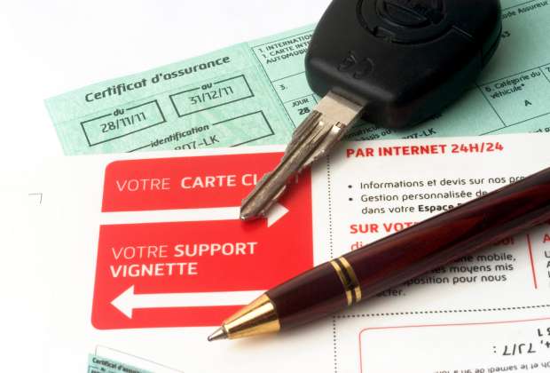 La vignette assurance auto bientôt dématérialisée