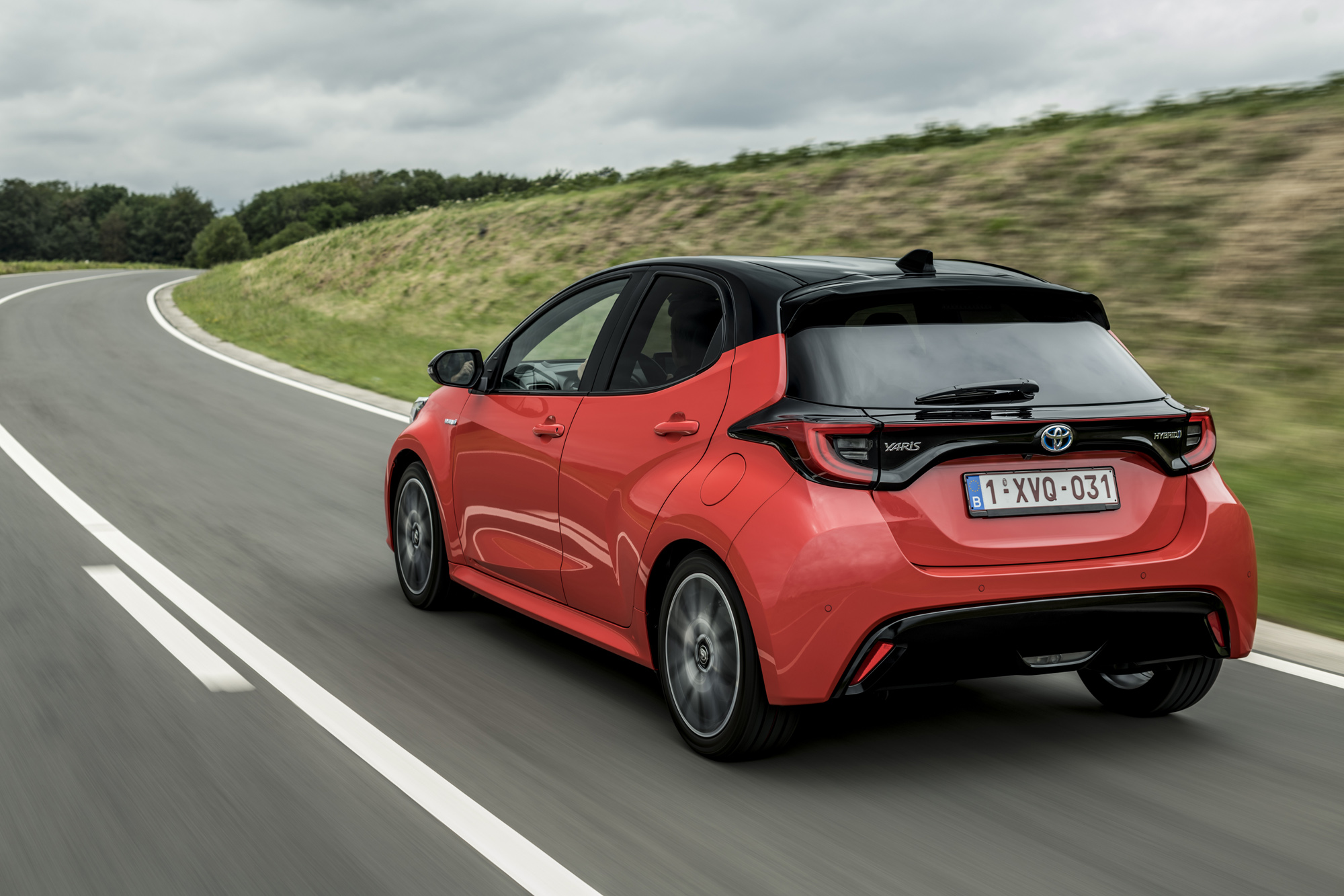 Toyota Yaris hybride à l'arrière